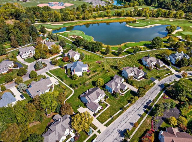 5962 Heritage Lakes Drive, Hilliard, OH 43026