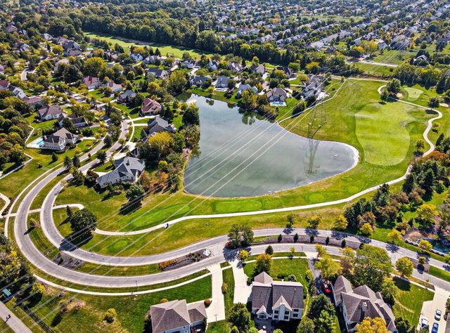 5962 Heritage Lakes Drive, Hilliard, OH 43026