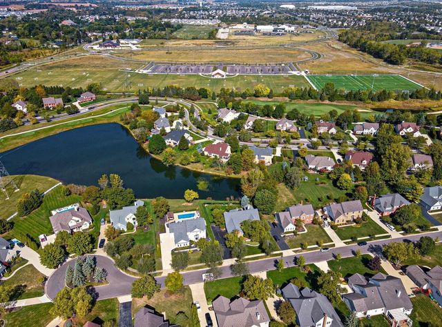 5962 Heritage Lakes Drive, Hilliard, OH 43026