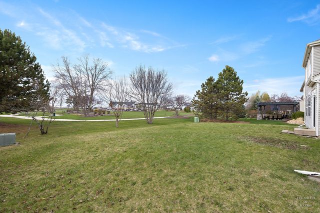 10999 Manhattan Drive, Huntley, IL 60142