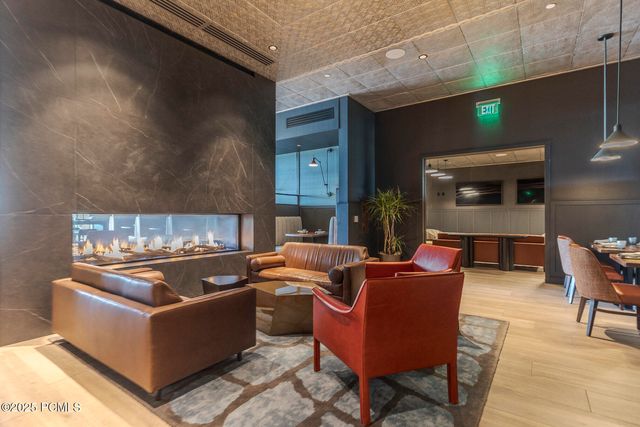 1702 W Glencoe Mountain Way 7112, Park City, UT 84060