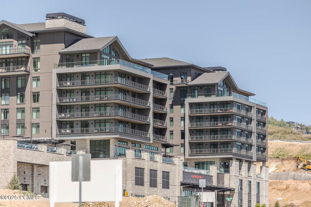 1702 W Glencoe Mountain Way 7112, Park City, UT 84060