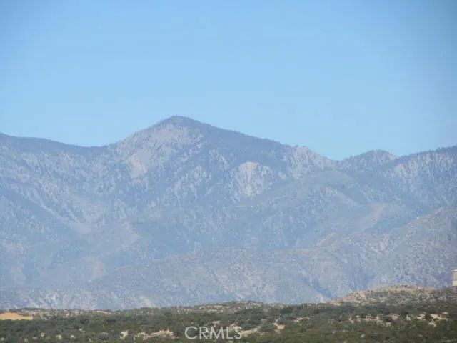 5955 Fremontia, Oak Hills, CA 92344