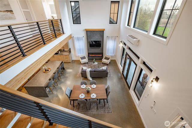 204 Pebblebrook Drive, Lynden, WA 98264