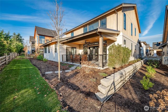 204 Pebblebrook Drive, Lynden, WA 98264
