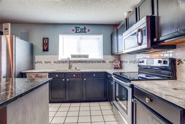 3433 Cayman Drive, Fort Worth, TX 76123