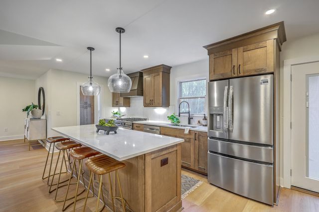 15 Windsor Drive, Charleston, SC 29407