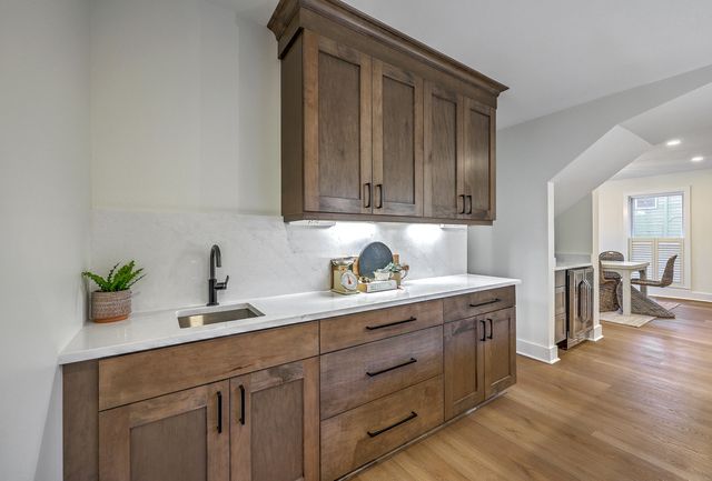 15 Windsor Drive, Charleston, SC 29407