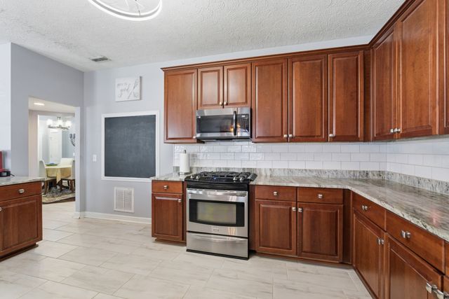 2980 Brisbane Dr, Mount Juliet, TN 37122