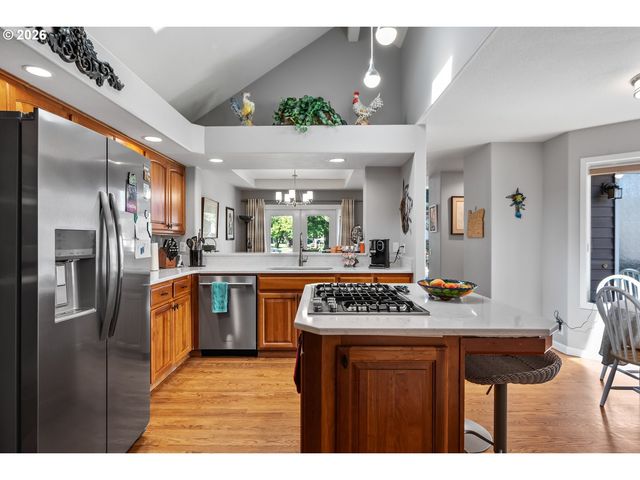 32279 Sw LAKE Dr, Wilsonville, OR 97070