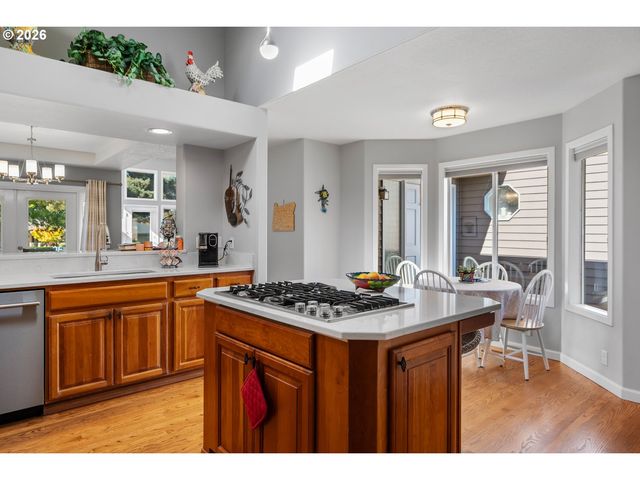 32279 Sw LAKE Dr, Wilsonville, OR 97070