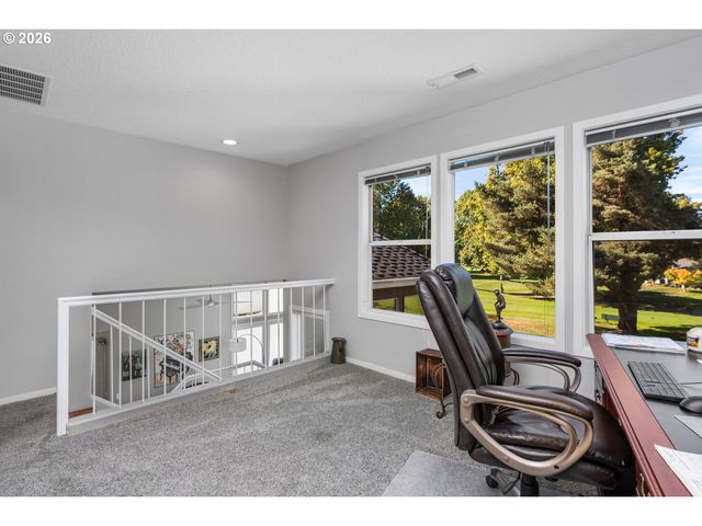 32279 Sw LAKE Dr, Wilsonville, OR 97070