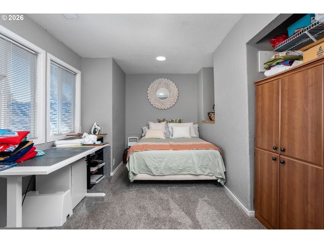 32279 Sw LAKE Dr, Wilsonville, OR 97070