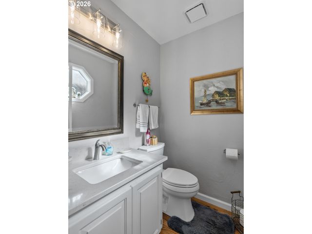 32279 Sw LAKE Dr, Wilsonville, OR 97070