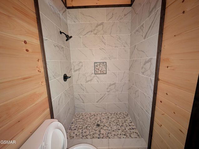 928 Ski Mountain Road, Gatlinburg, TN 37738