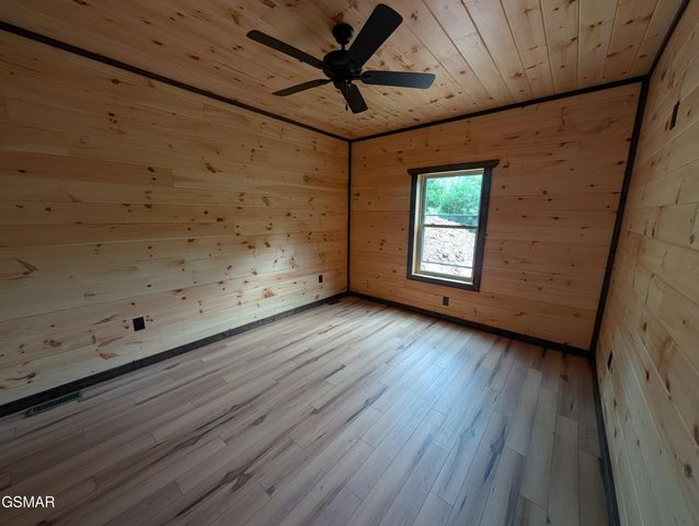 928 Ski Mountain Road, Gatlinburg, TN 37738