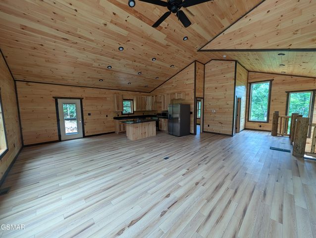 928 Ski Mountain Road, Gatlinburg, TN 37738