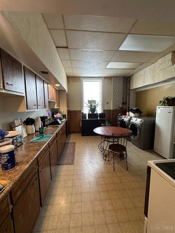 3951 Dixie Highway, Hamilton, OH 45015