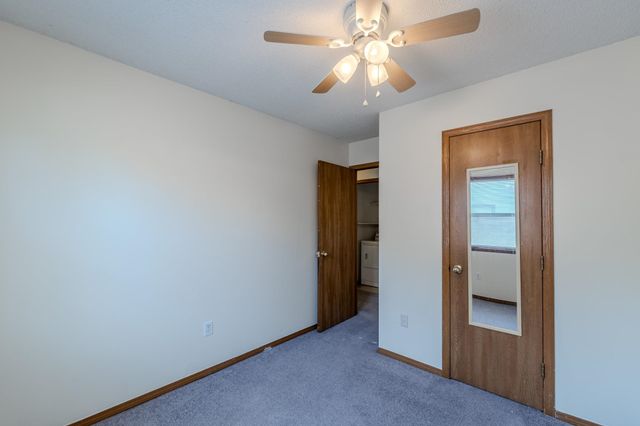 207 S Westview Dr, Derby, KS 67037