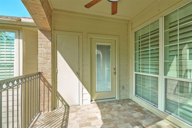 6607 Lake Woodlands Drive 234, The Woodlands, TX 77382