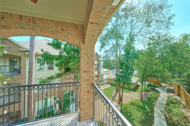 6607 Lake Woodlands Drive 234, The Woodlands, TX 77382