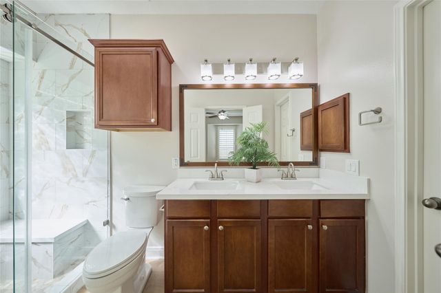 6607 Lake Woodlands Drive 234, The Woodlands, TX 77382