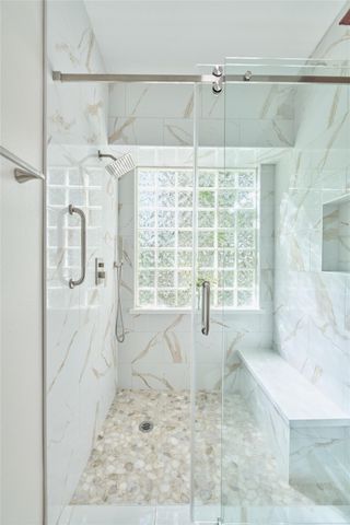 6607 Lake Woodlands Drive 234, The Woodlands, TX 77382