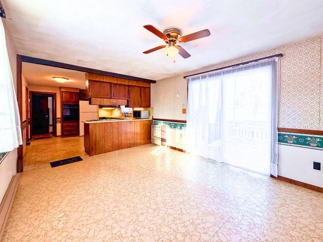 1 Old Coach Road, Hudson, NH 03051