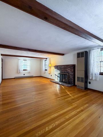 1 Old Coach Road, Hudson, NH 03051