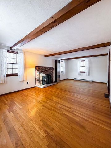 1 Old Coach Road, Hudson, NH 03051