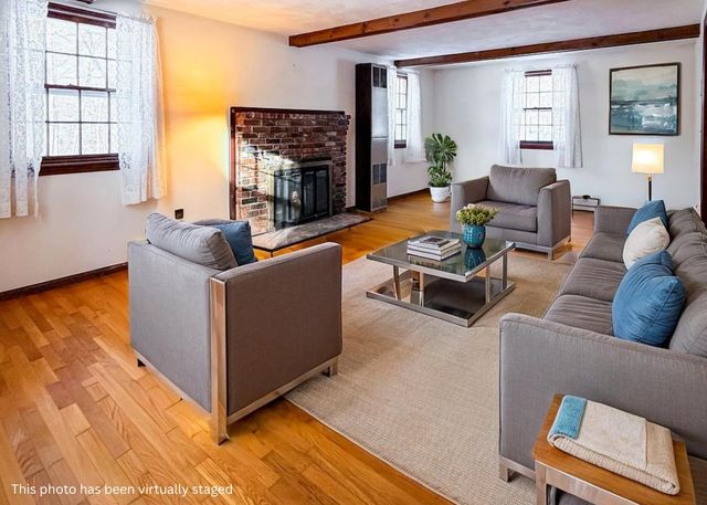 1 Old Coach Road, Hudson, NH 03051