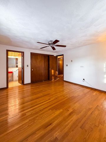 1 Old Coach Road, Hudson, NH 03051