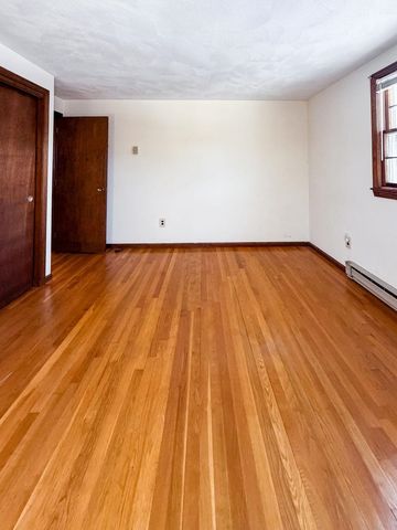 1 Old Coach Road, Hudson, NH 03051