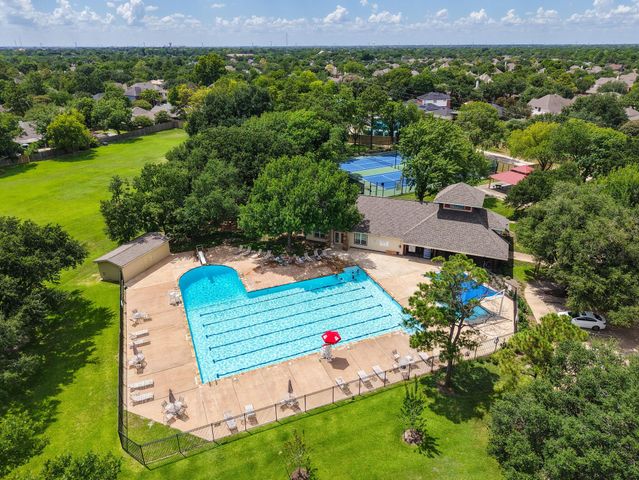 9103 Stone Porch Lane, Houston, TX 77064