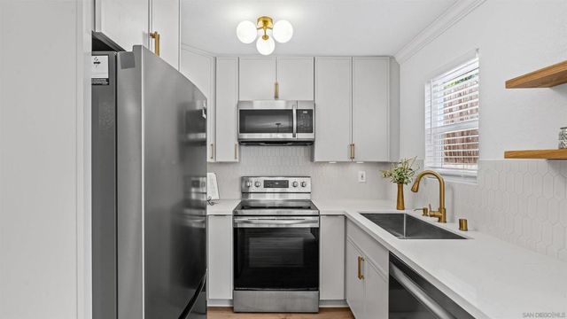 1085 12th St D, Imperial Beach, CA 91932