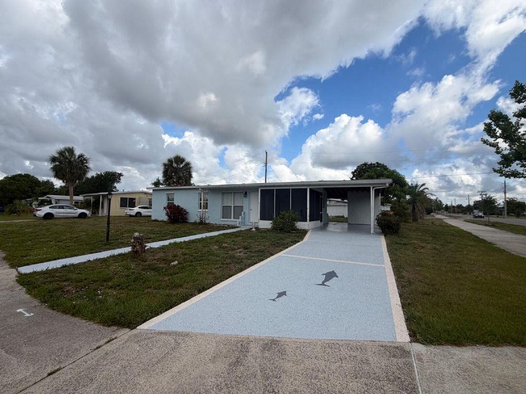 21090 BERSELL AVENUE, Port Charlotte, FL 33952