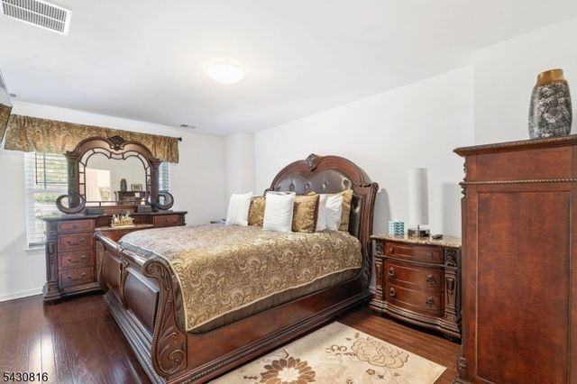144 E 7Th Ave, Roselle Boro, NJ 07203