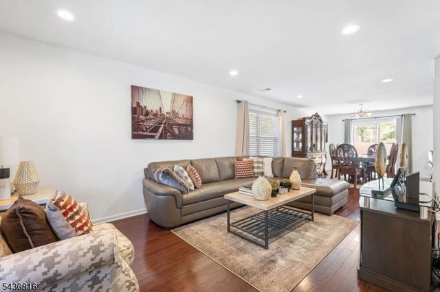 144 E 7Th Ave, Roselle Boro, NJ 07203