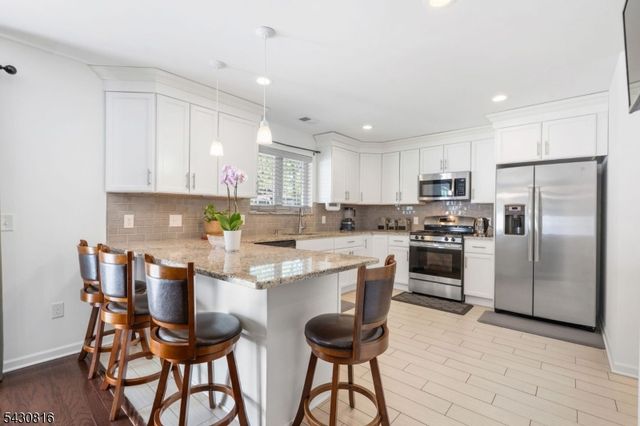 144 E 7Th Ave, Roselle Boro, NJ 07203