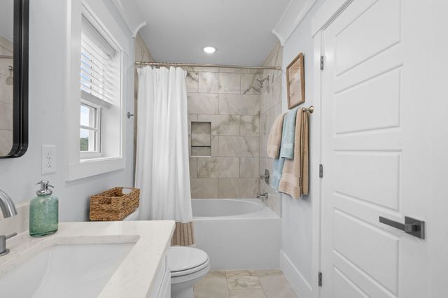 2314 Seaseeker Ln., Myrtle Beach, SC 29577