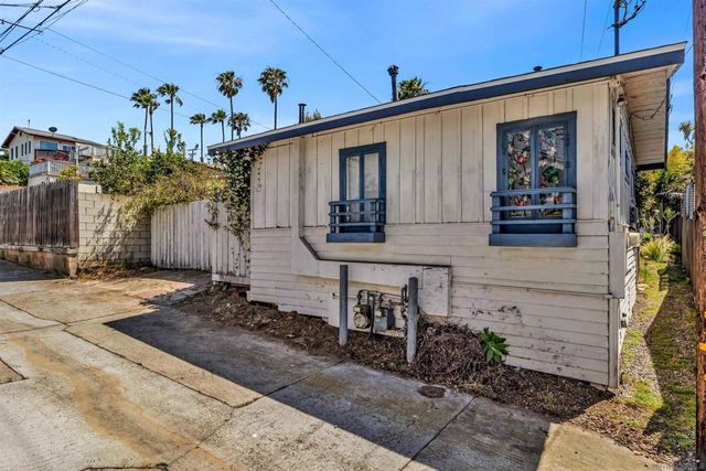 34 Long Branch Avenue, San Diego, CA 92107