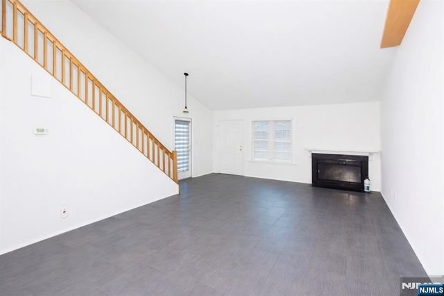 212 Westchester Court 3507, Union, NJ 07083