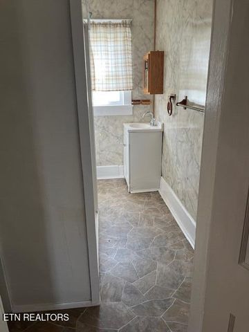 8749 Wilderness Rd, Ewing, VA 24248