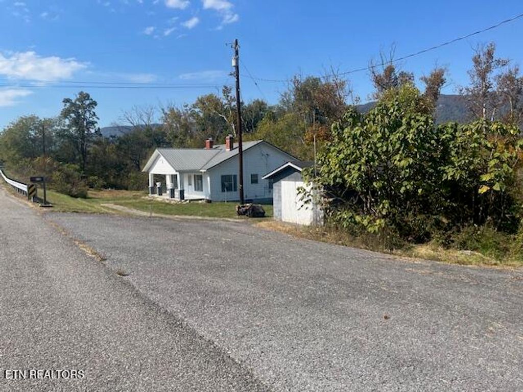 8749 Wilderness Rd, Ewing, VA 24248