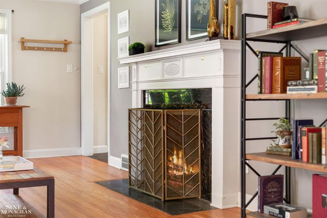 407 Lothrop Road, Grosse Pointe Farms, MI 48236