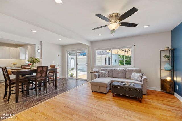 407 Lothrop Road, Grosse Pointe Farms, MI 48236