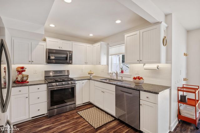 407 Lothrop Road, Grosse Pointe Farms, MI 48236