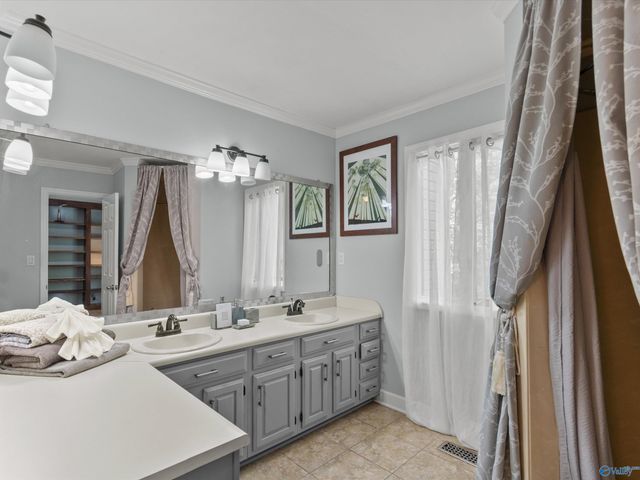 10017 Torino Drive, Huntsville, AL 35803