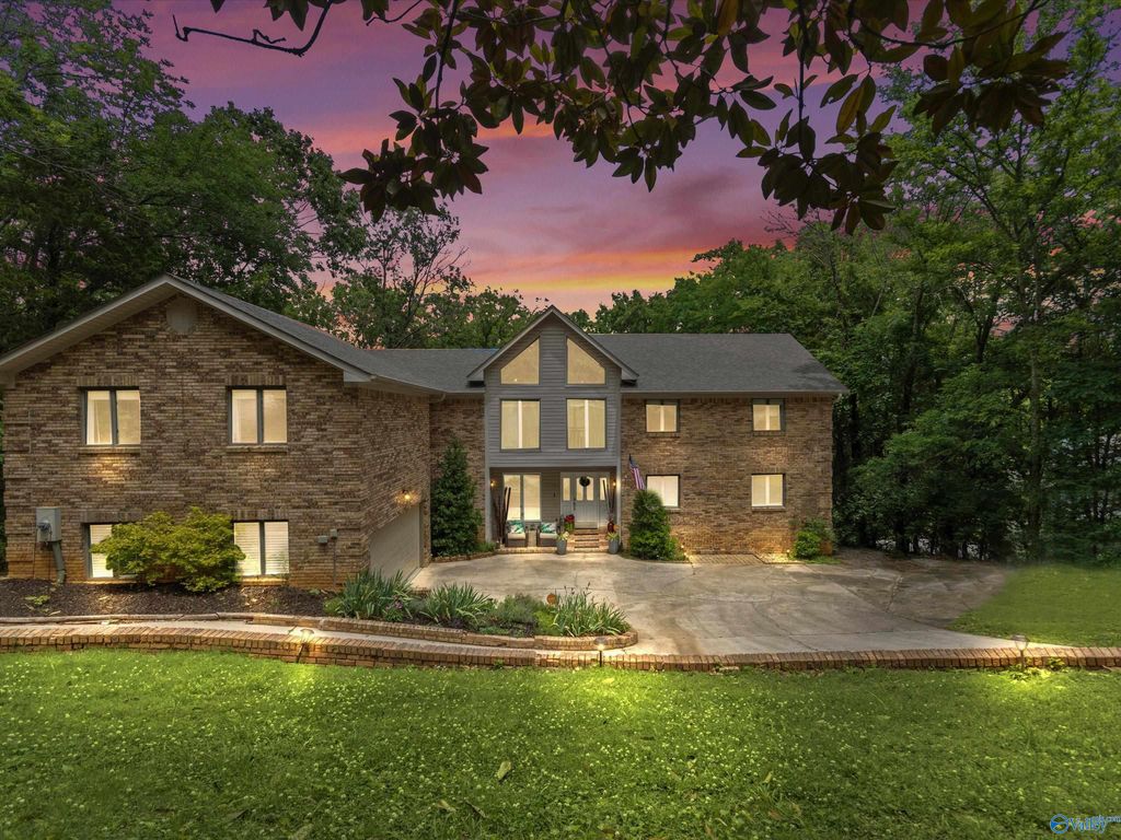 10017 Torino Drive, Huntsville, AL 35803