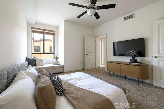 6938 Laurel Canyon Blvd 304, North Hollywood (los Angeles), CA 91605